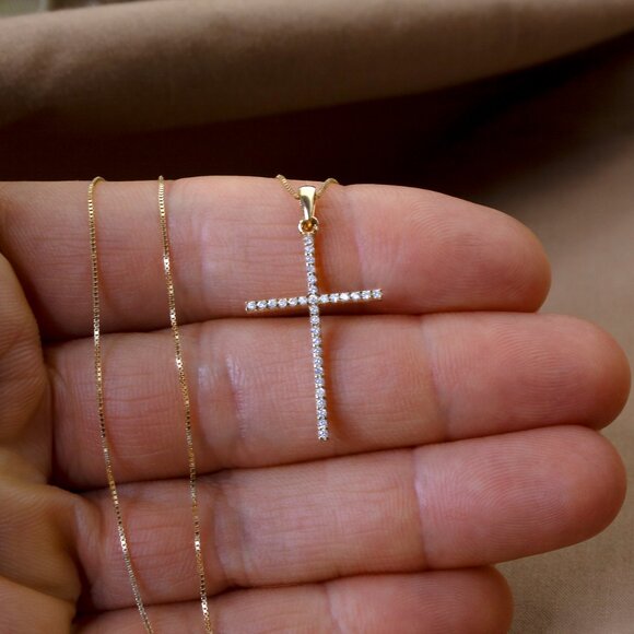 Real 10K Gold Cross Pendant Necklace with 18" Gold Box Chain Stamped 10K - Picture 3 of 7